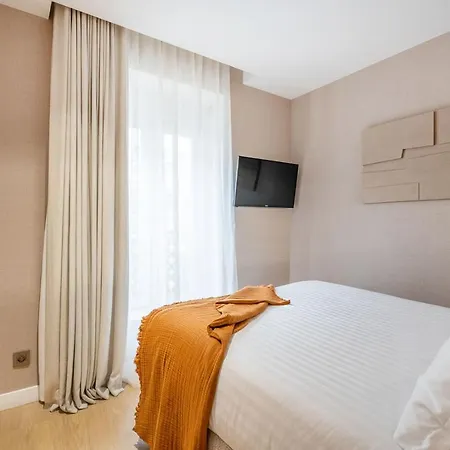 Yuna Les Halles - Serviced Párizs