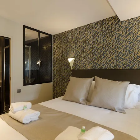 Yuna Les Halles - Serviced Apartman *