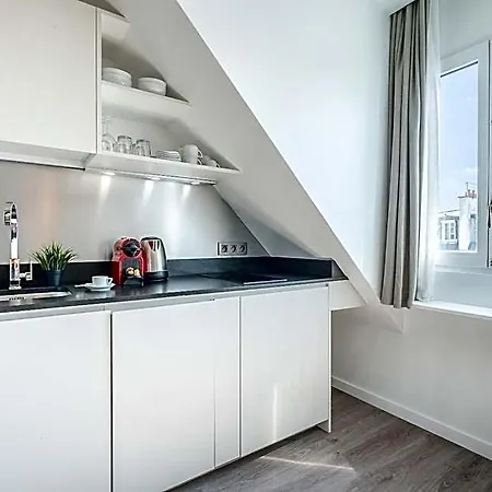 Yuna Les Halles - Serviced Apartman *